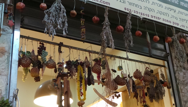 צילום של סיור קולינרי בשוק מחנה יהודה בליווי שף מקצועי