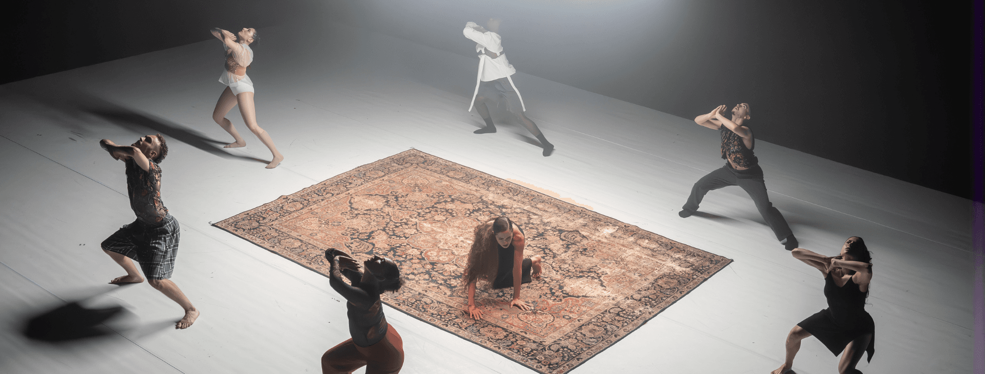 צילום של CRUST | בביצוע להקת מחול ליאור תבורי