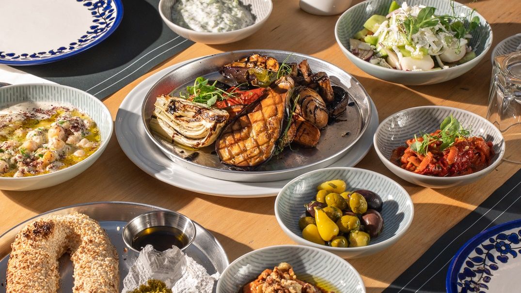 אוכל רחוב ירושלמי בחצר בענבל: חוויה קולינארית ירושלמית לקיץ