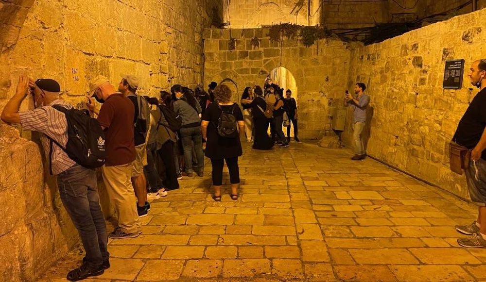 סליחות וחצרות: סיור סליחות ייחודי בעיר העתיקה עם "ירושלים מחוץ לקופסה"