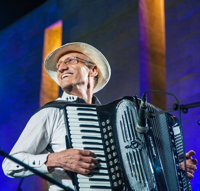 photo of Emil Aybinder and his Group – “Klezmer from around the World
