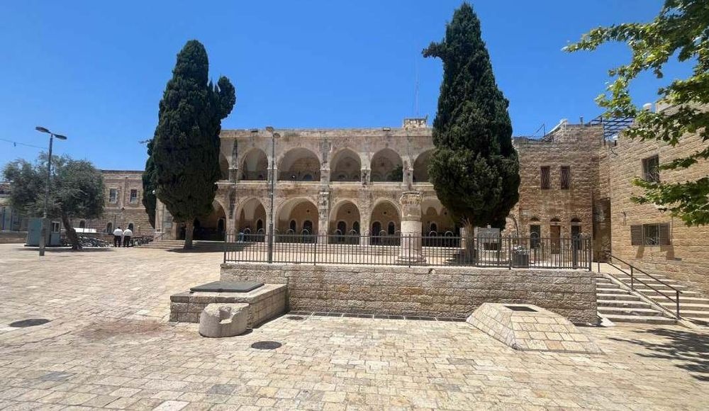 צילום של  המצור- סיור בעקבות הרובע היהודי בתש"ח