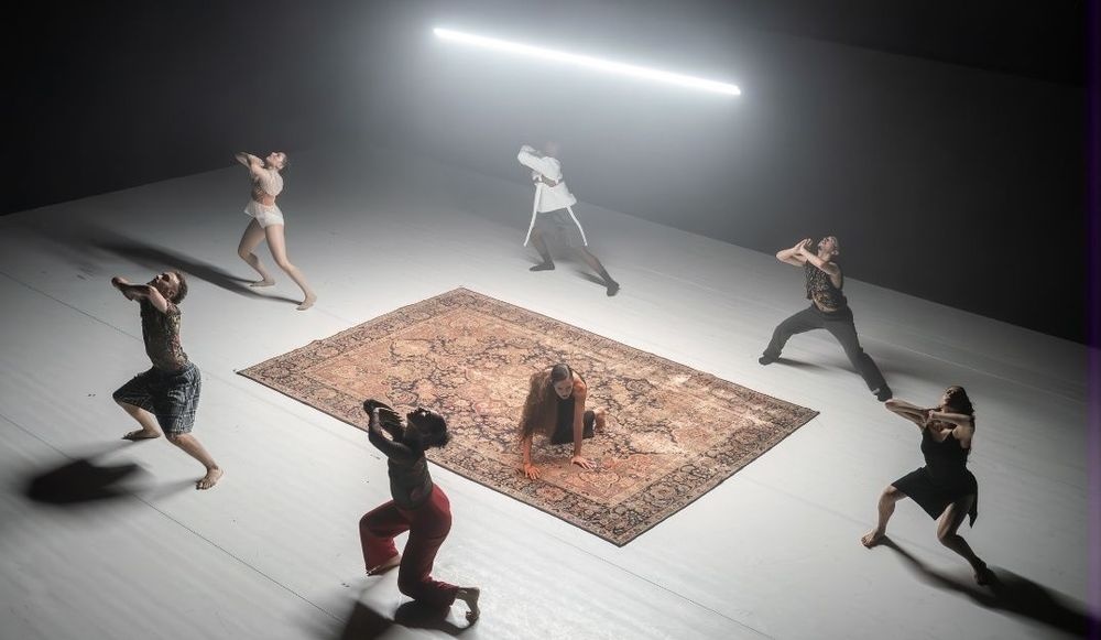 צילום של CRUST | בביצוע להקת מחול ליאור תבורי