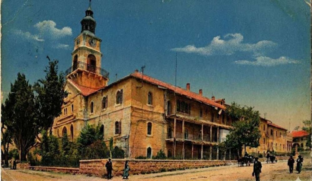 צילום של מתחם שנלר - מסע בזמן