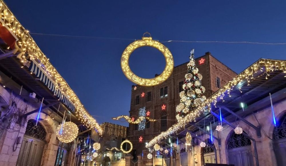 photo of Warm winter in Jerusalem: holiday lights in both quarters with Yaron Hovav