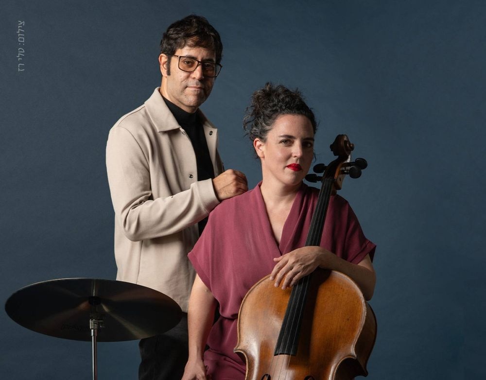 צילום של מאיה בלזיצמן ומתן אפרת בבית אבי-חי