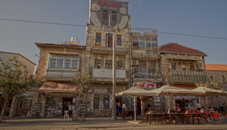 צילום של סיור לשכונת "לב העיר" (נחלאות)