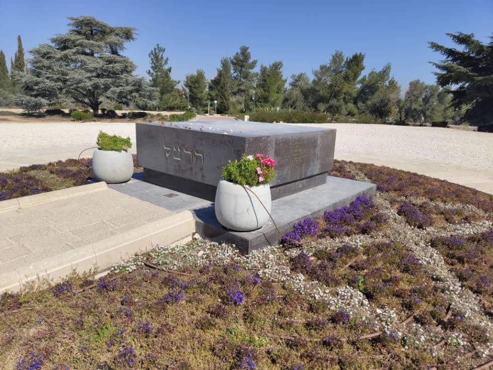 צילום של סיור בהר הרצל - הר העצמאות