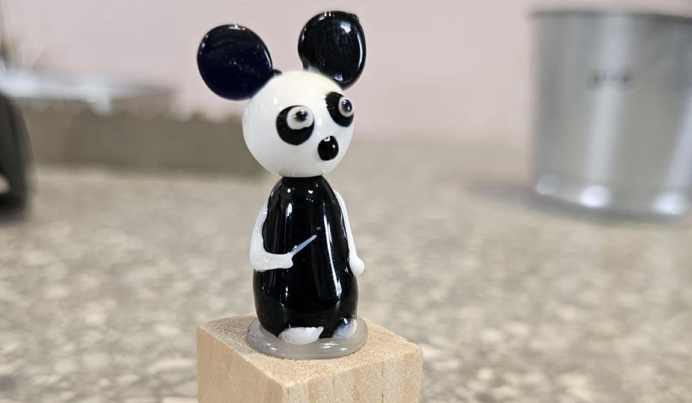 צילום של סדנת פיסול זכוכית - יעל ולוך