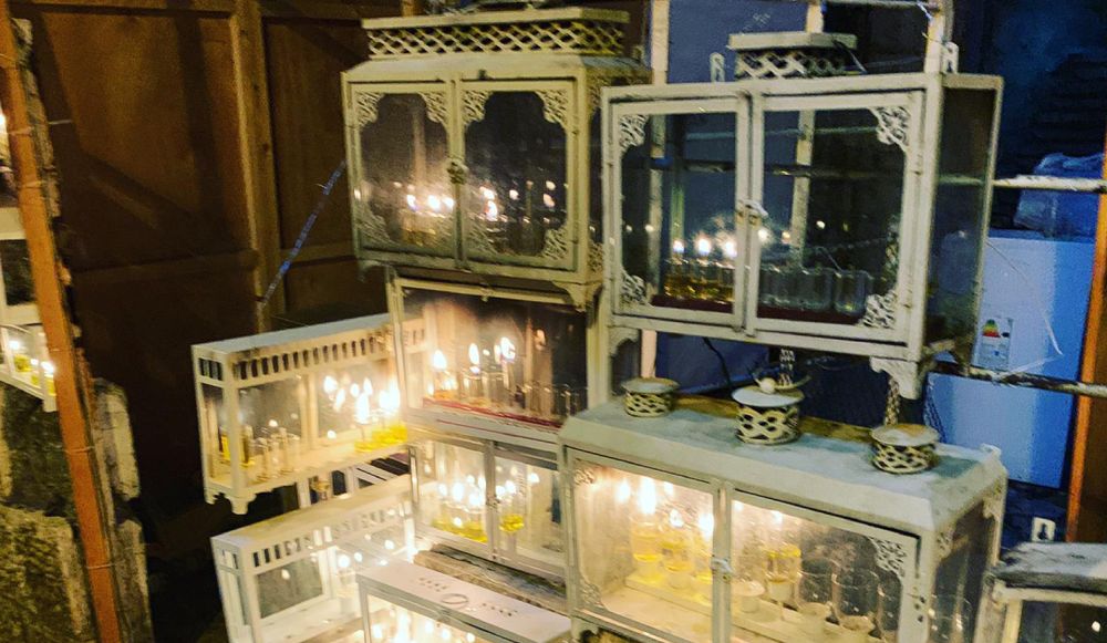 צילום של סיור בין החנוכיות הירושלמיות בעיר העתיקה ובכותל המערבי