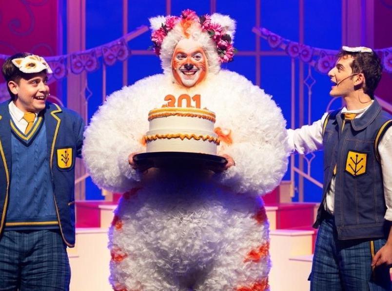 כראמל 3 – הרפתקה בטירת דה ויל | בביצוע תיאטרון אורנה פורת לילדים ולנוער