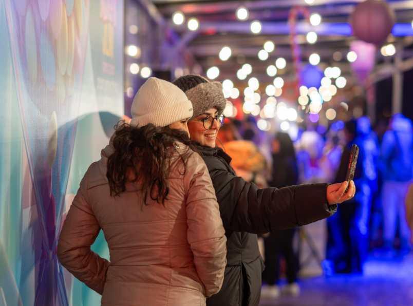 יריד השנה החדשה בחצר סרגיי