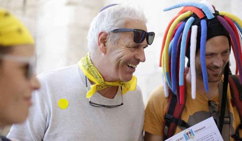 צילום של המירוץ למטמון - משחק משימות בשכונת נחלאות ובשוק