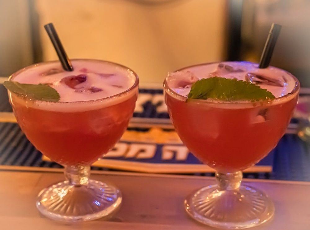 צילום של טאפ אנד טייל