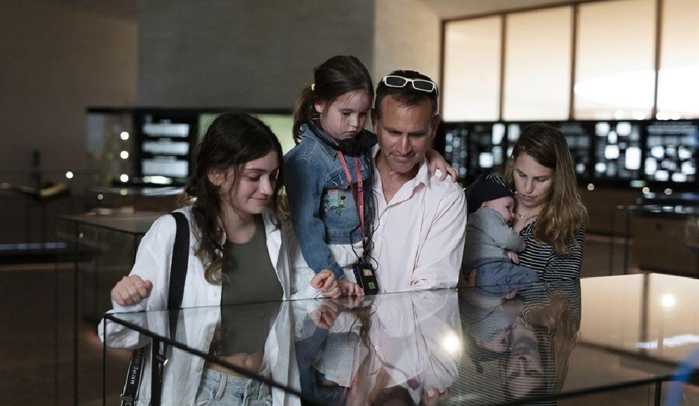 Guided tour of the National Library: Vocabulary exhibition