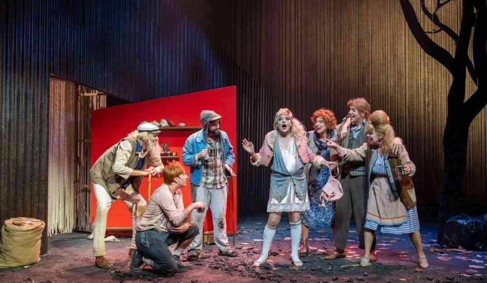 צילום של הנפש הטובה מסצ'ואן | בביצוע התיאטרון הקאמרי