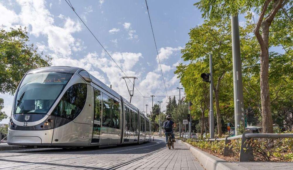 הרכבת הקלה חזרה לפעילות | למידע נוסף