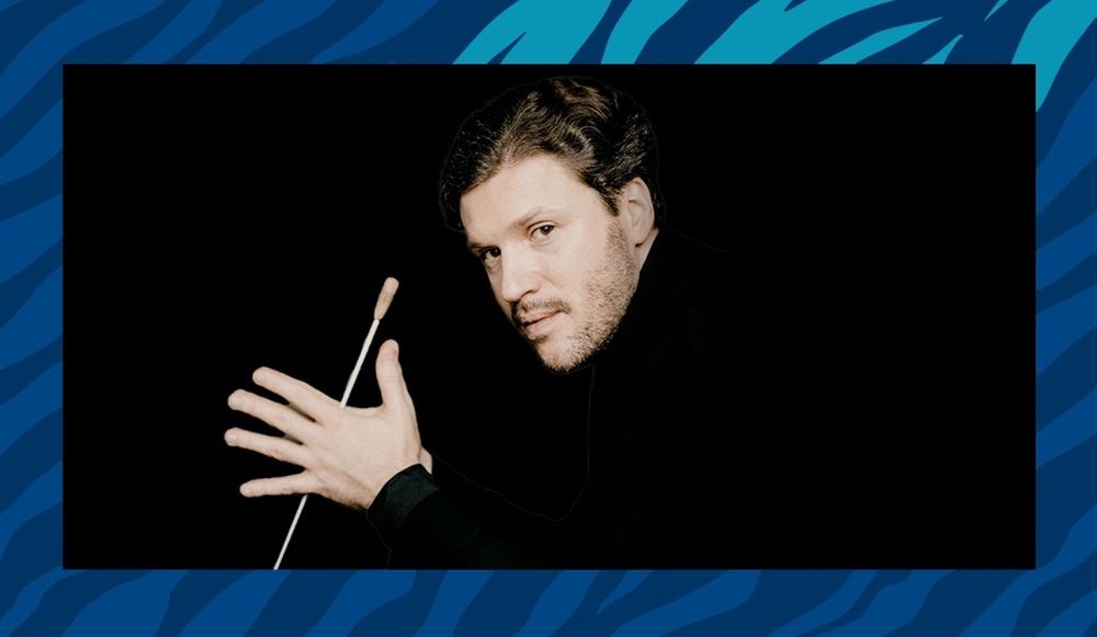 צילום של קוחנובסקי ולוגנסקי עם התזמורת הסימפונית ירושלים