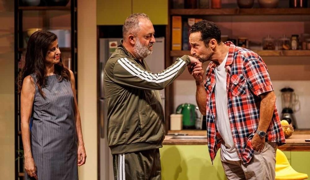 צילום של משכנתא | בביצוע תיאטרון הבימה