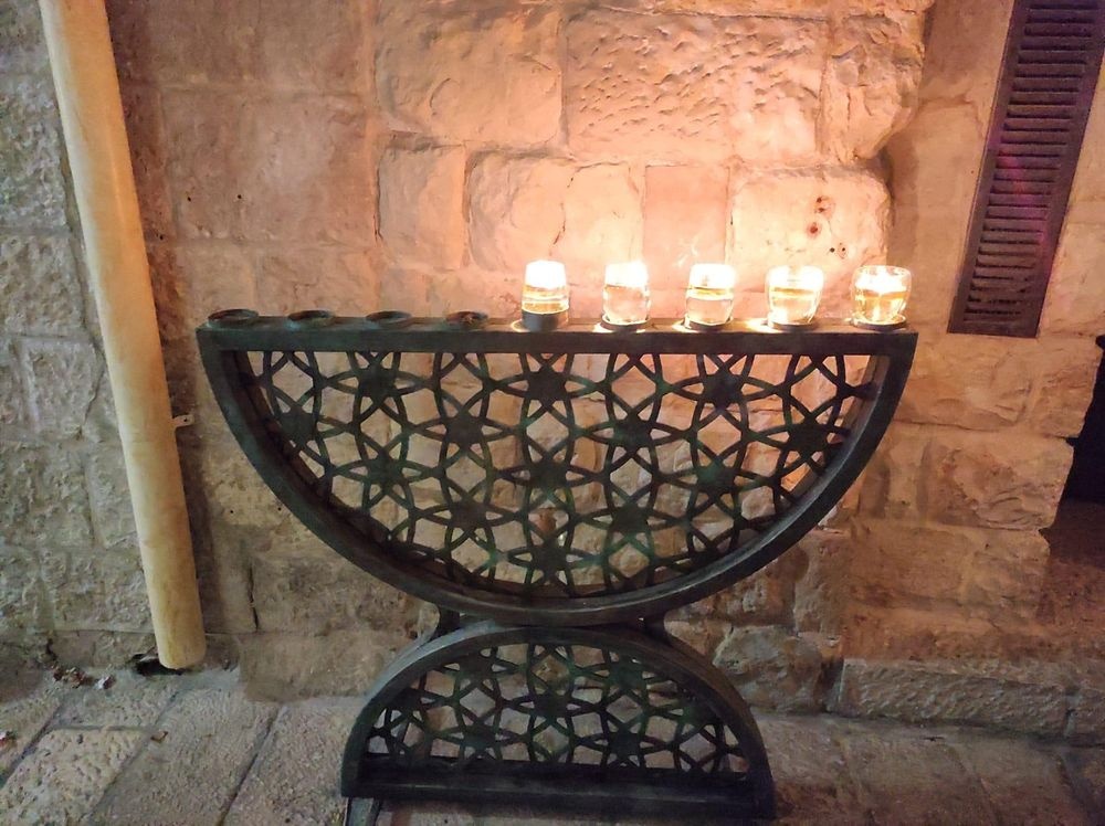 צילום של סיור חנוכיות בעיר העתיקה ובכותל המערבי