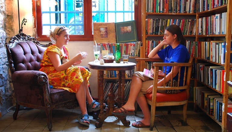 photo of Tmol Shilshom