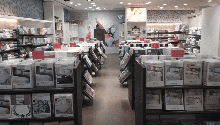 foto di HAMASHBIR LAZARCHAN – PIAZZA ZION