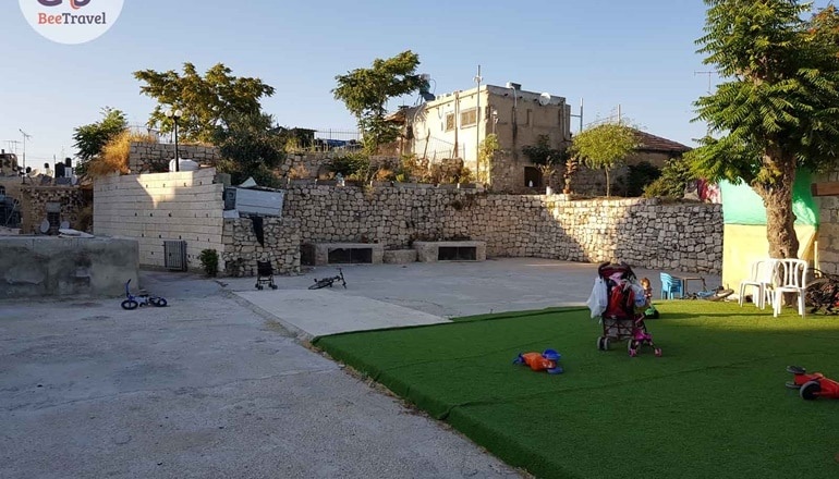 צילום של סיור עצמאי בחצרות הנסתרות של העיר העתיקה