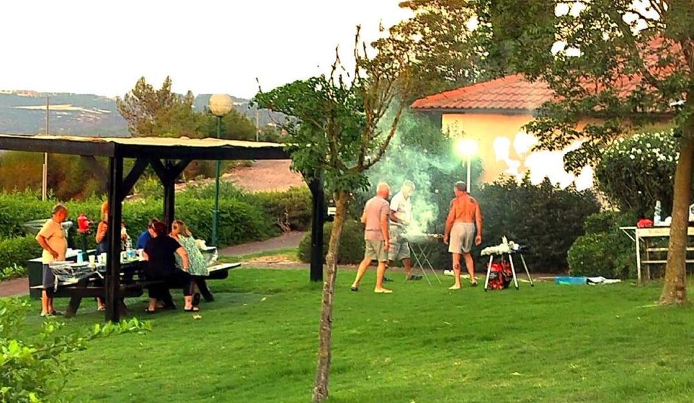 photo of Shoresh Green Hills Hotel