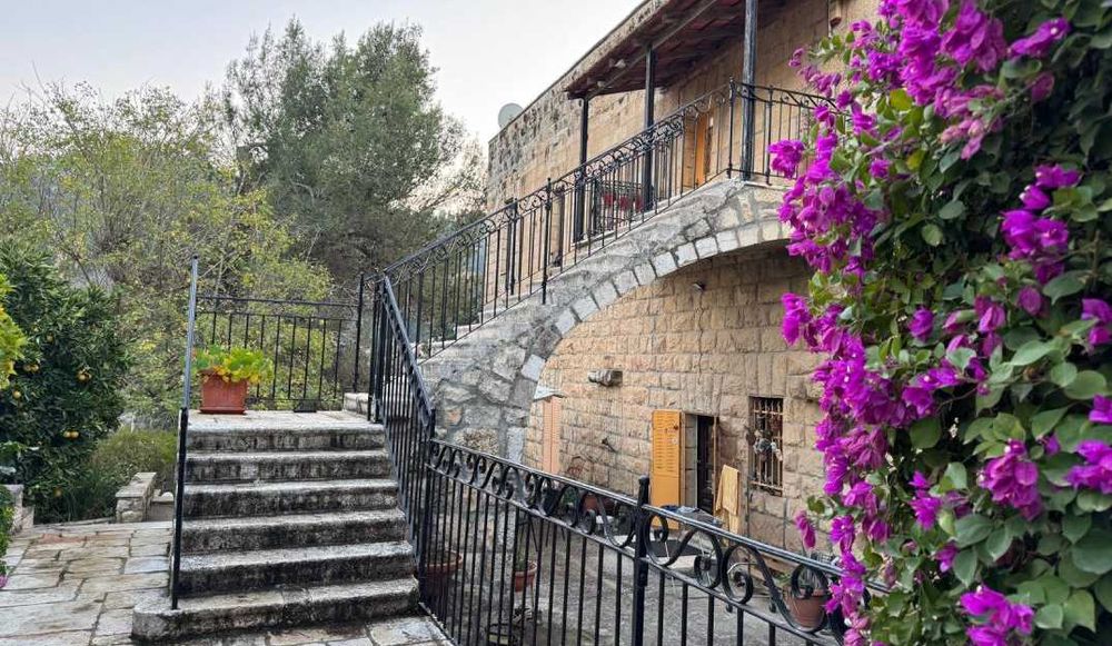 חו״ל בירושלים״: סיור בכפר עין כרם עם "ירושלים מחוץ לקופסה"