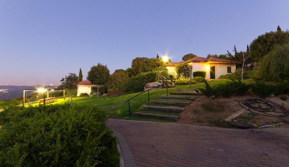 photo of Shoresh Green Hills Hotel