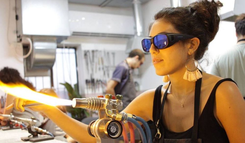 צילום של סדנאות זכוכית לחנוכה