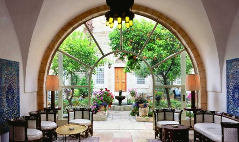 צילום של אירופה הקסומה ואמריקה המתעוררת