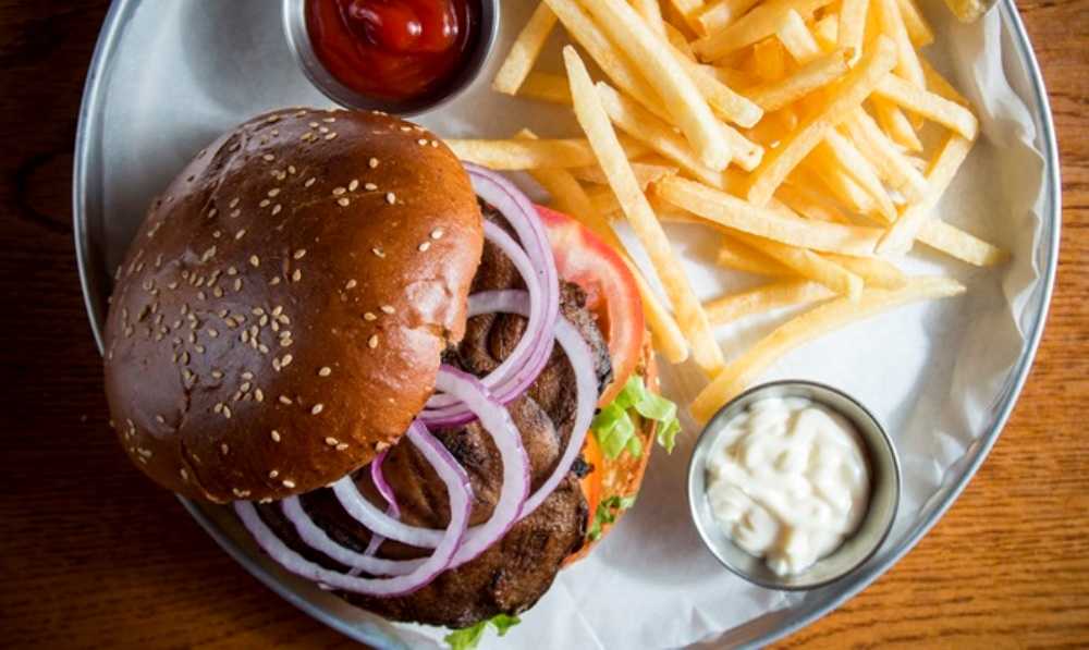 photo of Josef Burger Bar