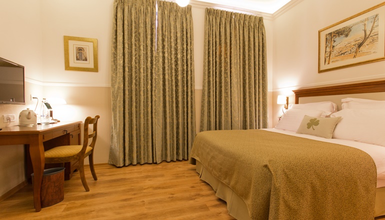 חדרים ב מלון וילה בראון במושבה