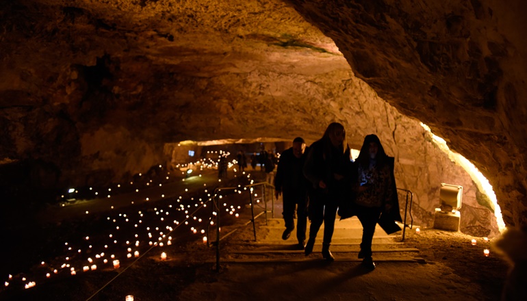atr-pami-tzidkiyahu-cave-6.jpg