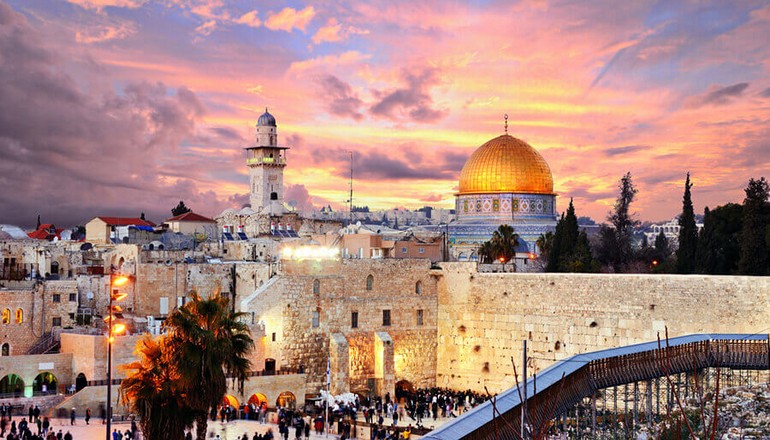 A classic soft sunset in the Holy Land (Courtesy of Bein Harim Tours)