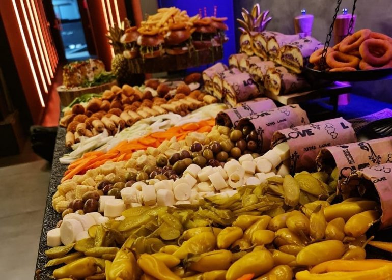 צילום של ארוחות שף במתחם האירועים של קיקס