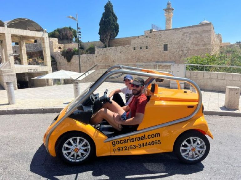 סטאר קאר: סיור ברכב חשמלי ייחודי בסמטאות ירושלים