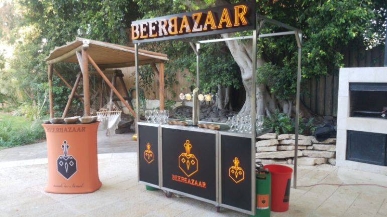 צילום של ביר בזאר ג'יפסי - אוטו בירה וקייטרינג לאירועים פרטיים