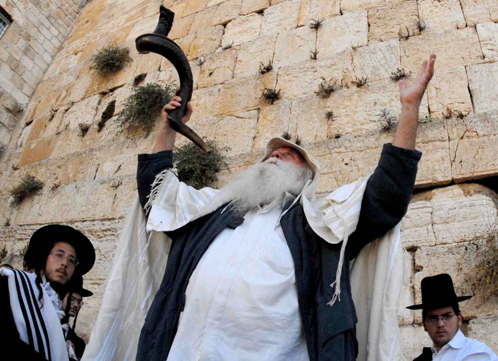 ירושלים בגוונים: בין אורתודוקסיה לרפורמה בלב העיר עם יד בן־צבי